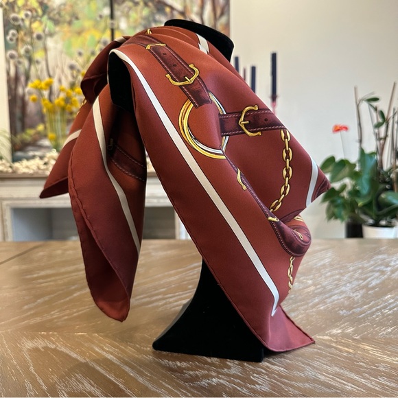 Authentic Cartier Scarf - Picture 6 of 13